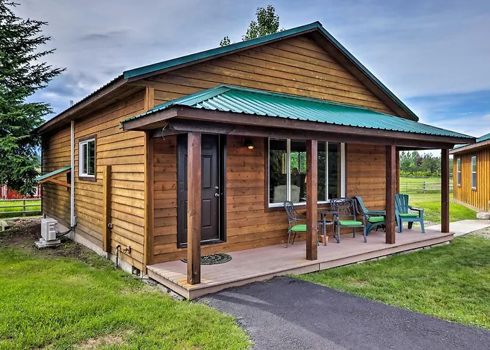 Cabin With Porch And View About 19 Mi To West Glacier