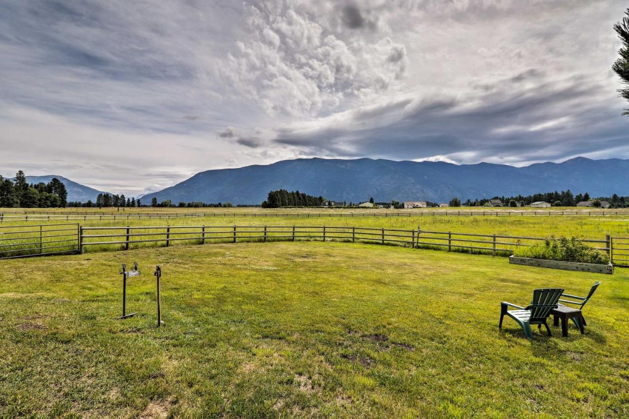 With Porch And View About 19 Mi To West Glacier Holiday home *